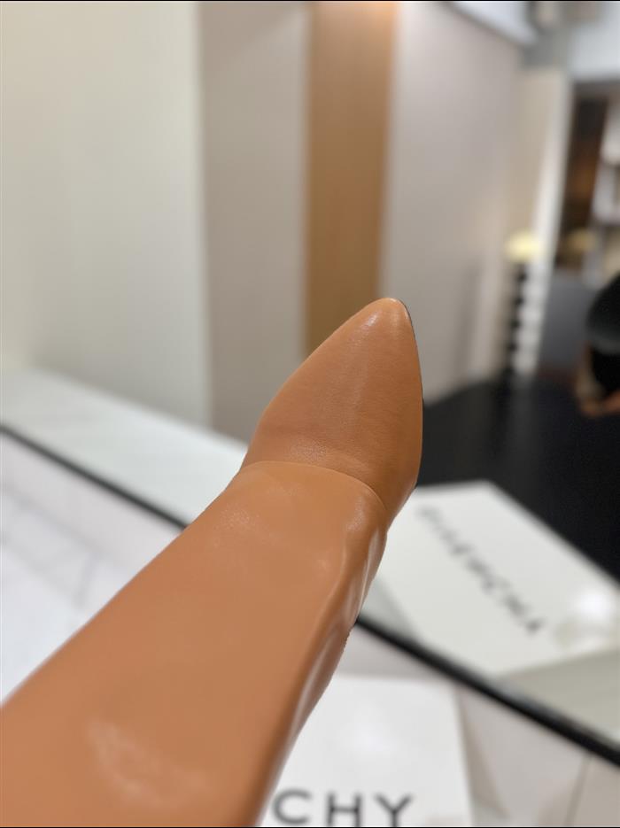 20251128174450254 590